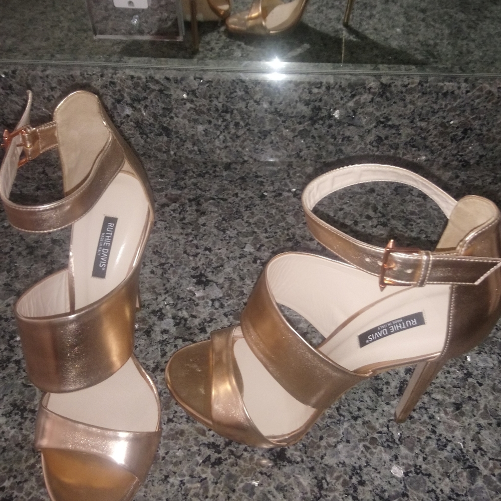 Shoes - Picture 3 of 3